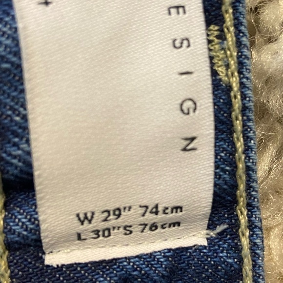 NWT ASOS Design Raw Hem Dark Blue Wash High Rise Mom Denim Jeans W29 L30 - Picture 5 of 6